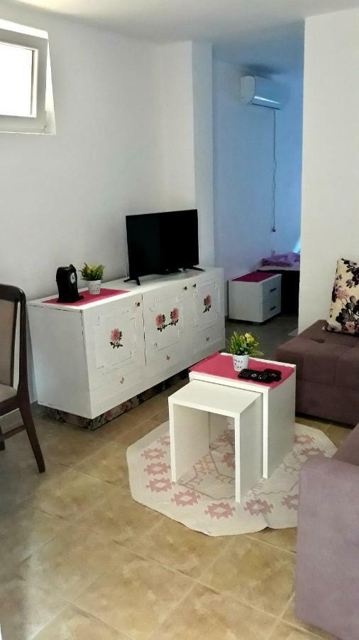 Apartman Tatjana Sutomore Exterior foto