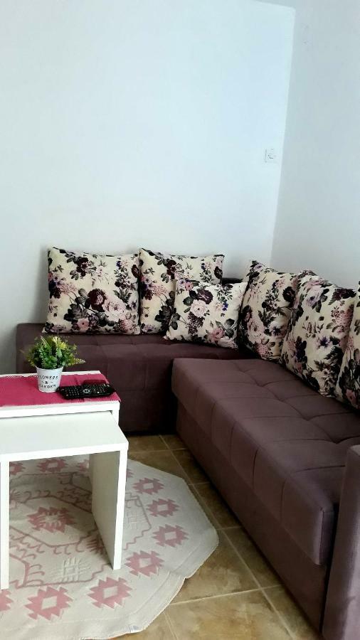 Apartman Tatjana Sutomore Exterior foto