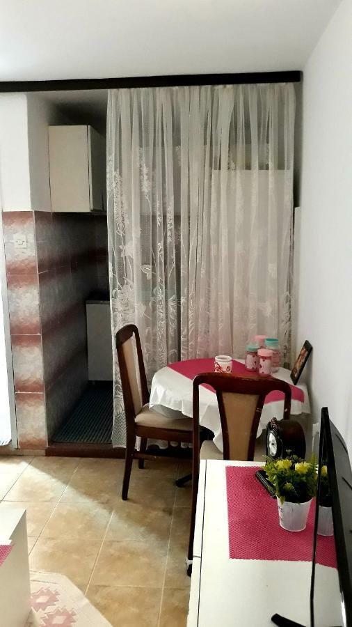 Apartman Tatjana Sutomore Exterior foto